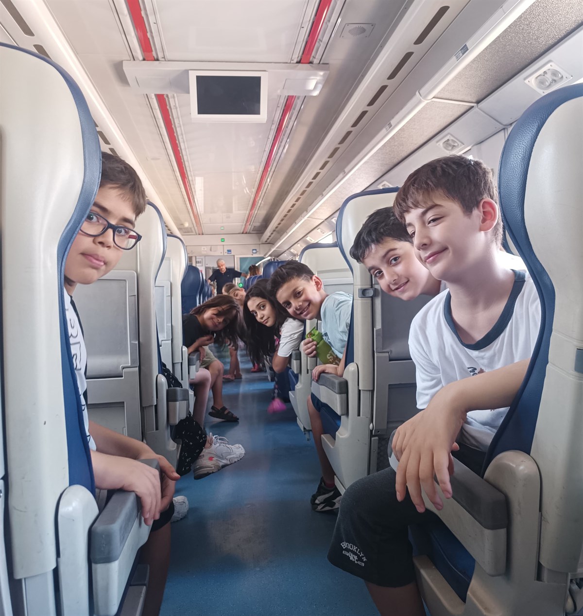 Tarihi tren garı öğrencileri ağırladı