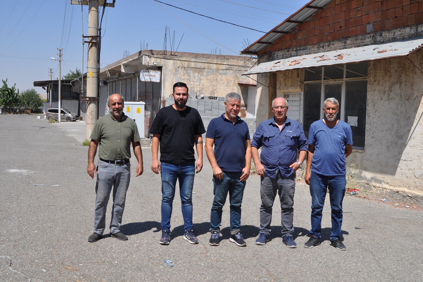 Temizlik ve yol çilesine çözüm bekliyorlar