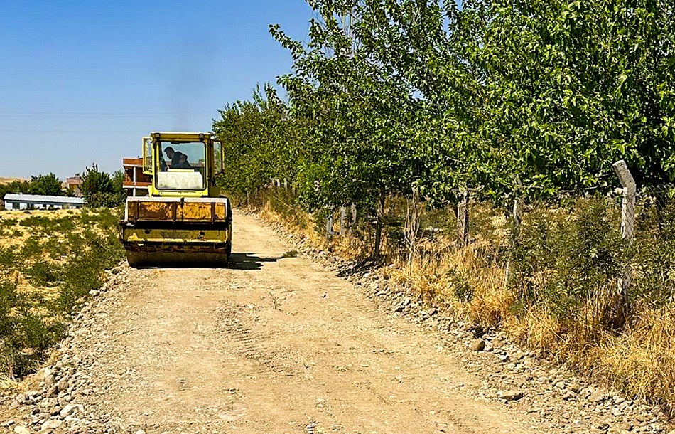 Akoba’da yol çalışması