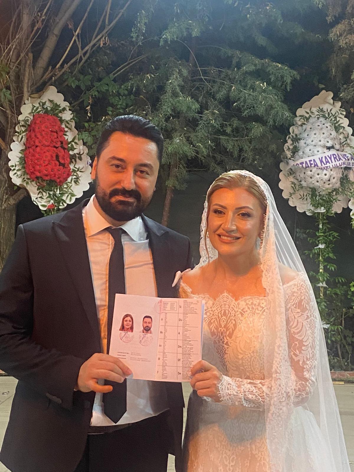 Bayır ve Altunç ailelerinin mutlu günü