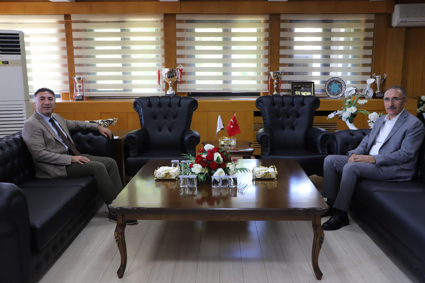 Demir’den Rektör Göktaş’a ziyaret