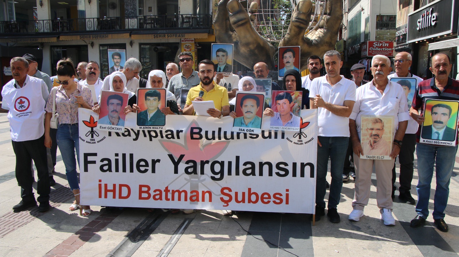 “Hakikatler ortaya çıkarılsın”