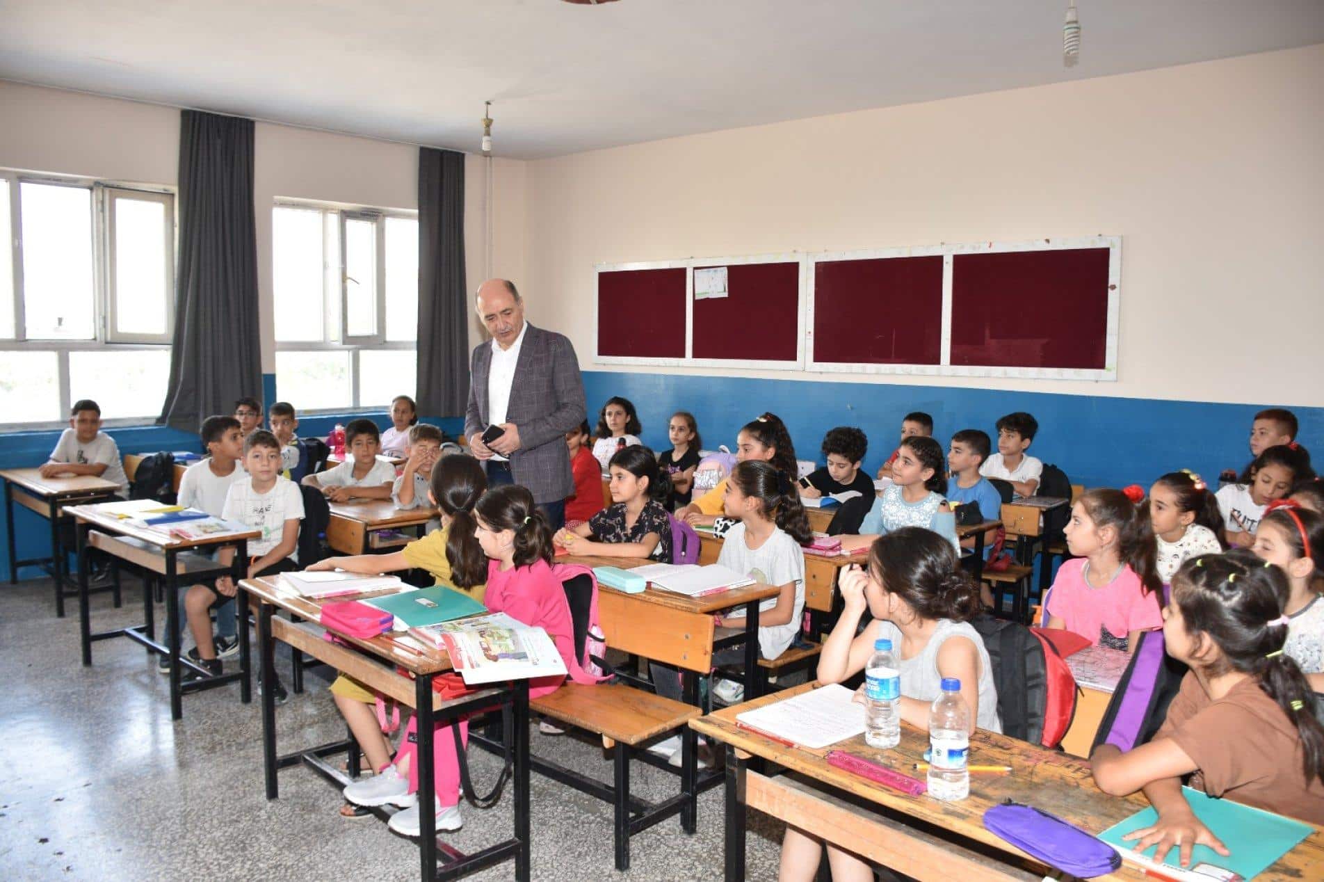 “Kitap okuma, eğitim başarısının temelidir”