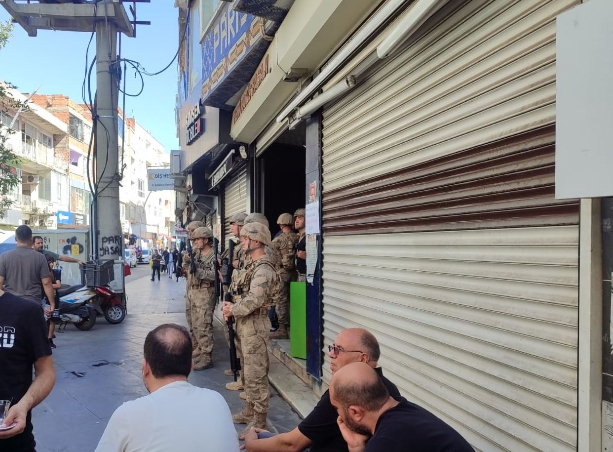 Pasaja ‘kaçakçılık’ operasyonu