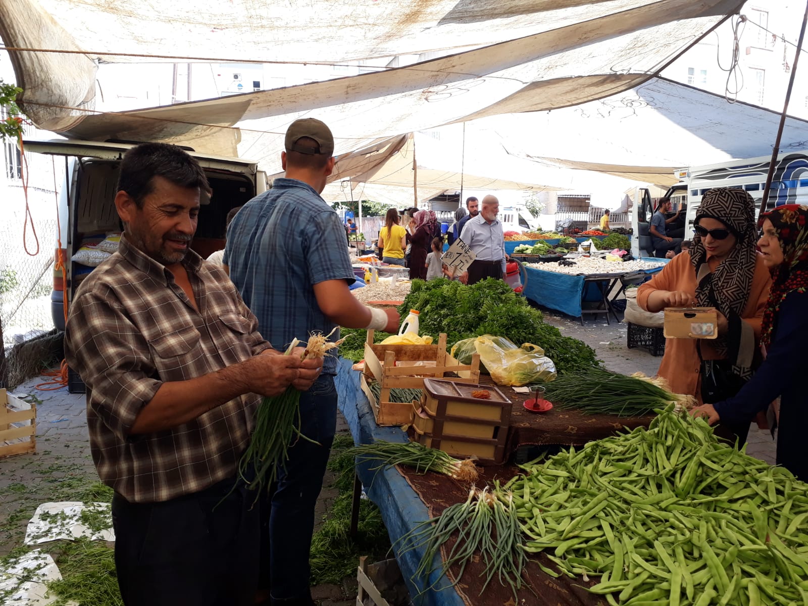 Pazarın Afgan emekçileri