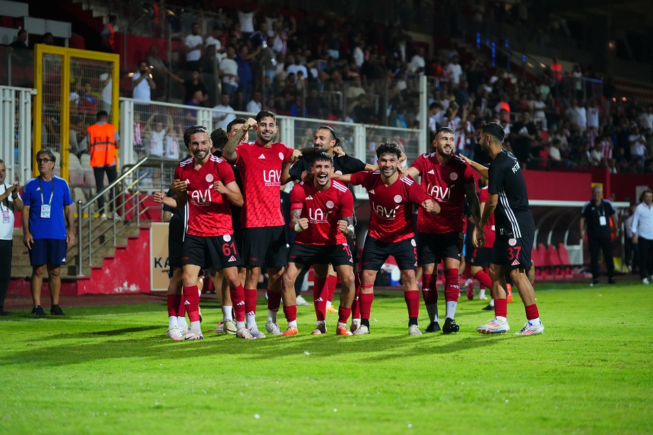 Petrol evinde dolu dizgin: 2-0