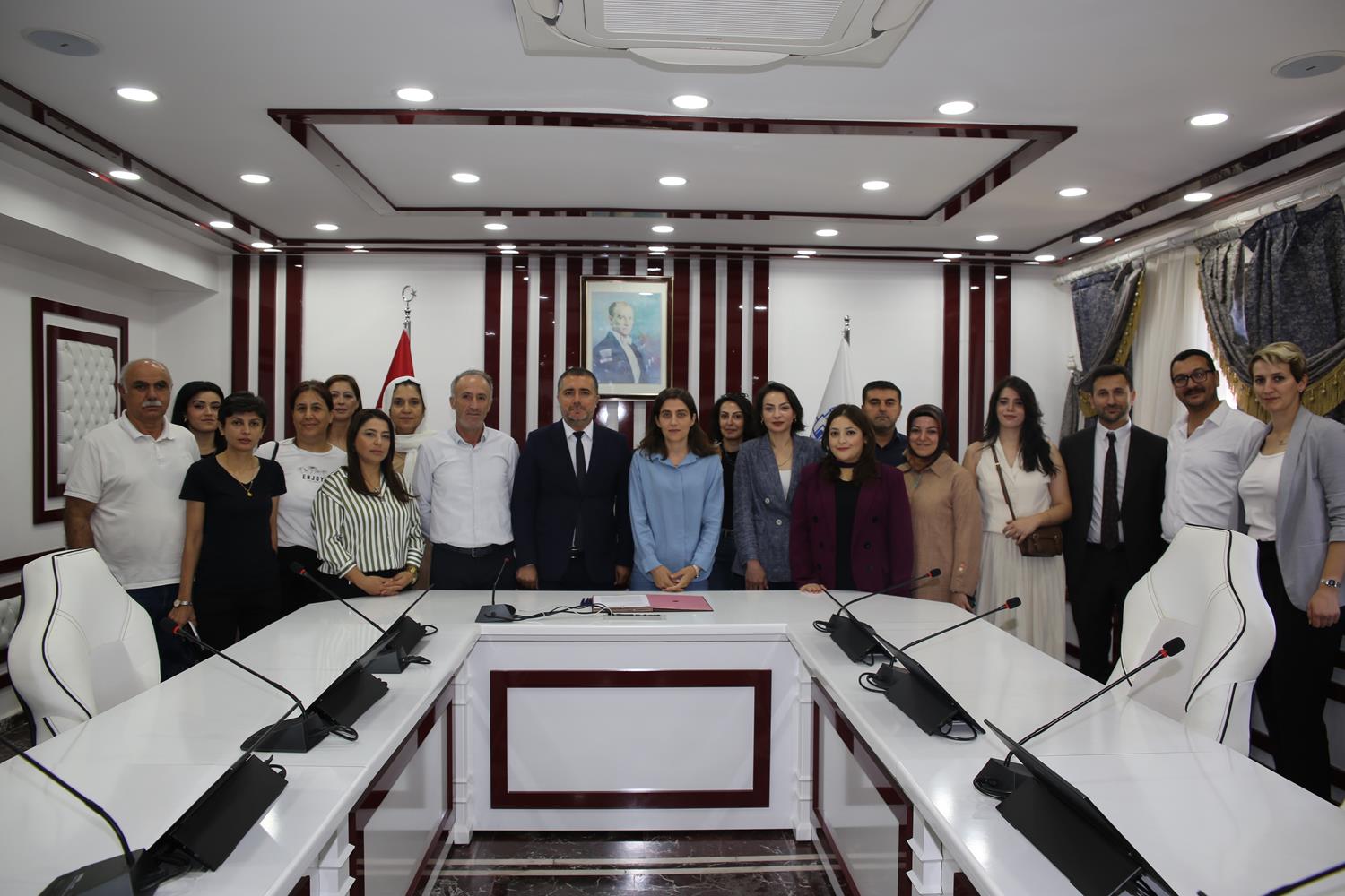 Şiddet mağduru kadınlara hukuki destek