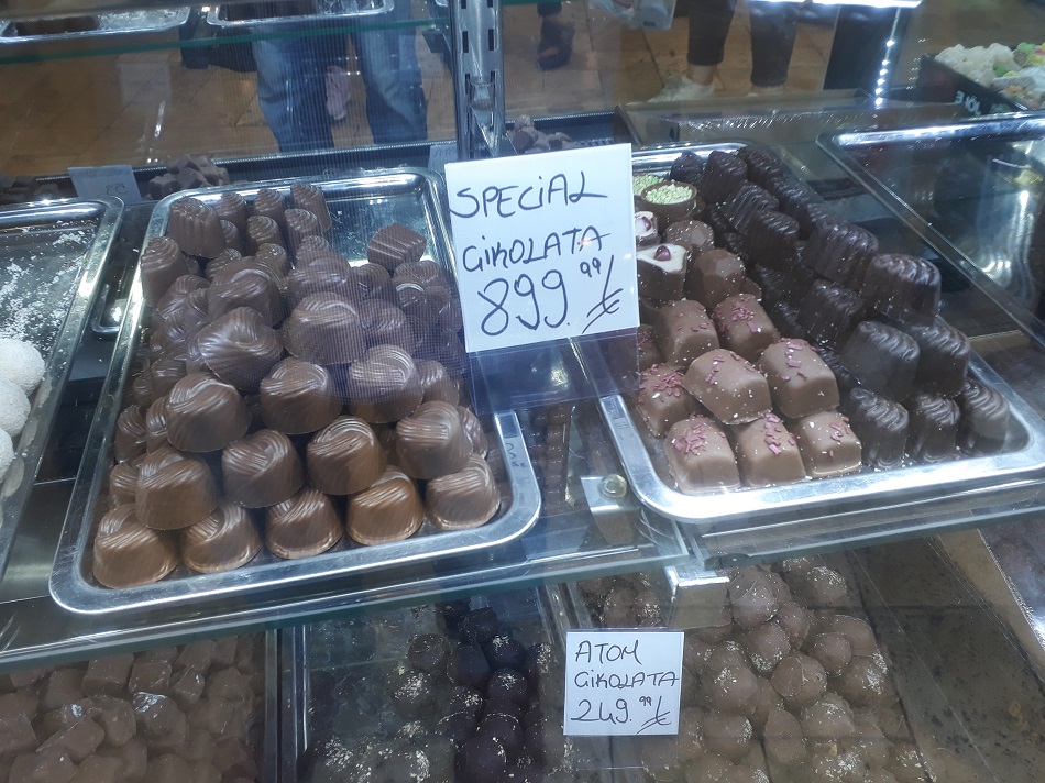 Special çikolata 900 lira