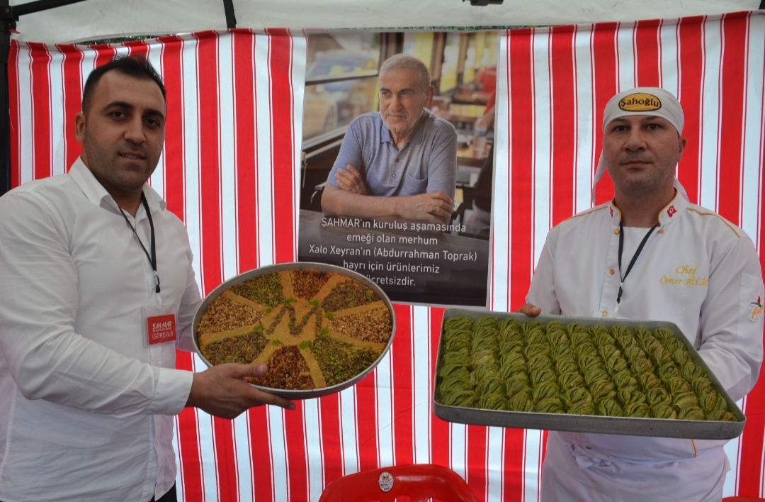 Ücretsiz tatlı izdihamı!