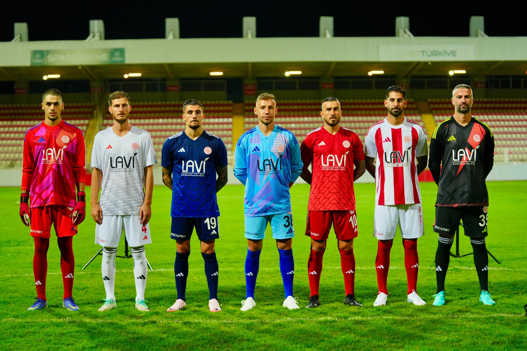 Yeni sezon formaları tanıtıldı