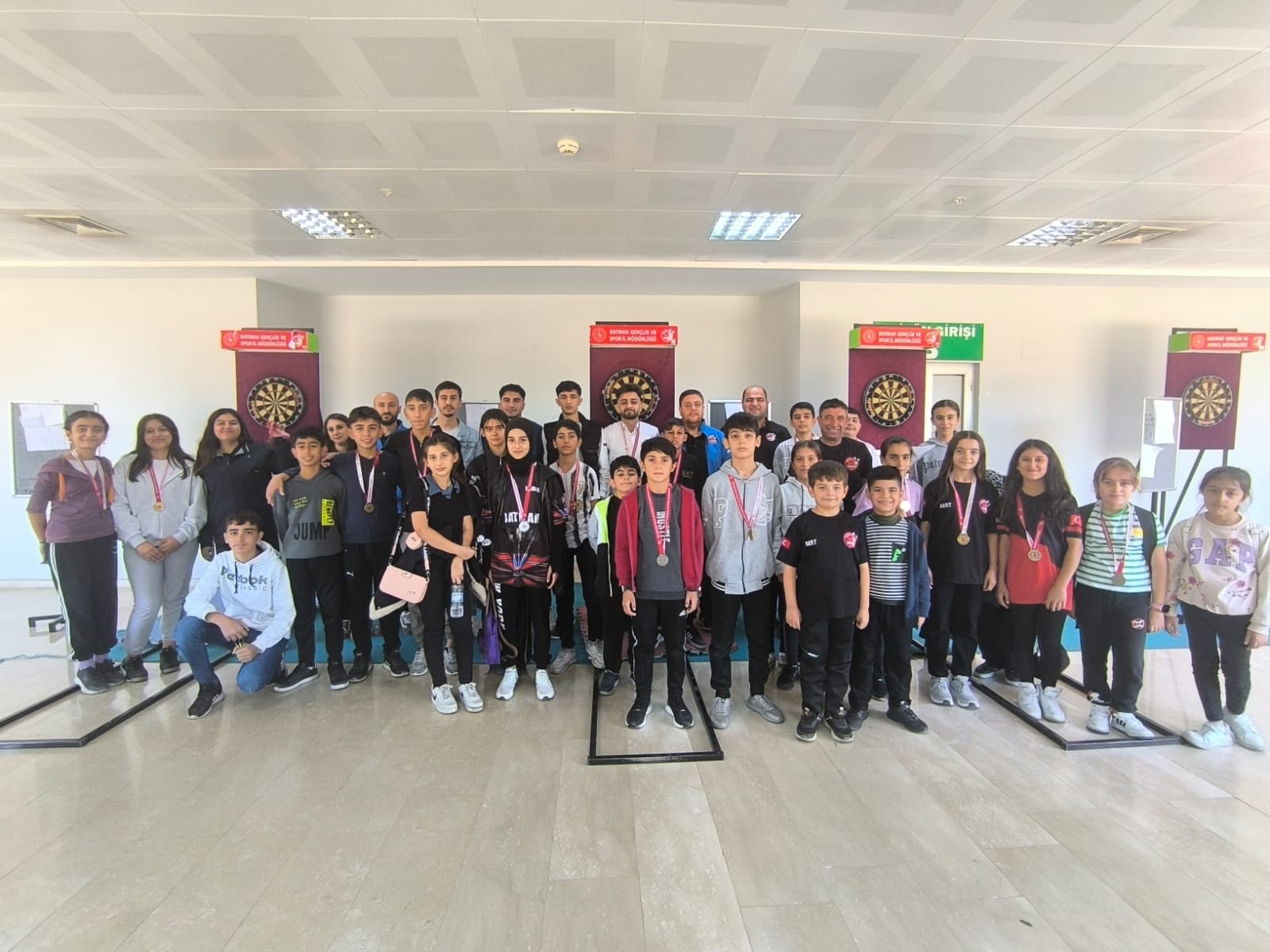 Dart turnuvası düzenlendi