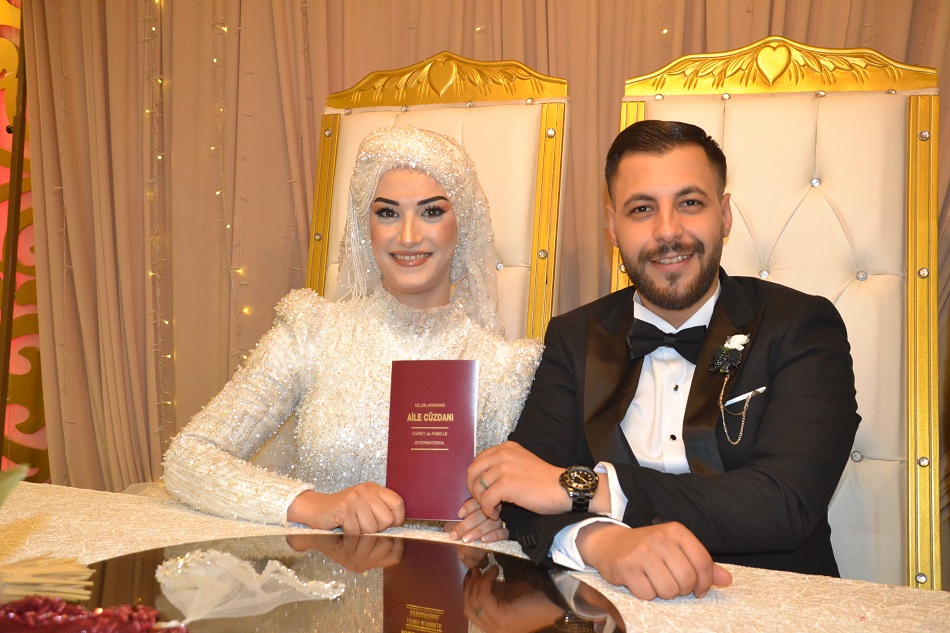 AKIN VE SOYVURAL AİLELERİNİN MUTLU GÜNÜ