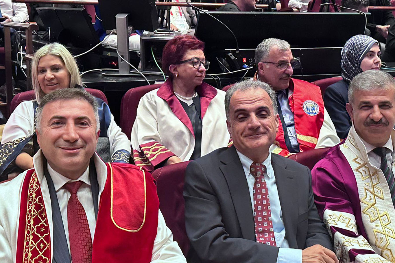 Akademik yılı açılış törenine katıldı