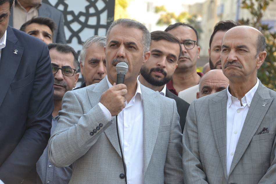 “İsrail her gün yeni soykırımlar yapıyor”