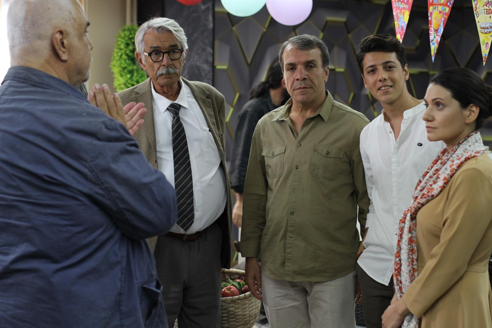 KEREM İÇYER “FİLME GİDERKEN MENDİLLERİ HAZIRLAYIN”