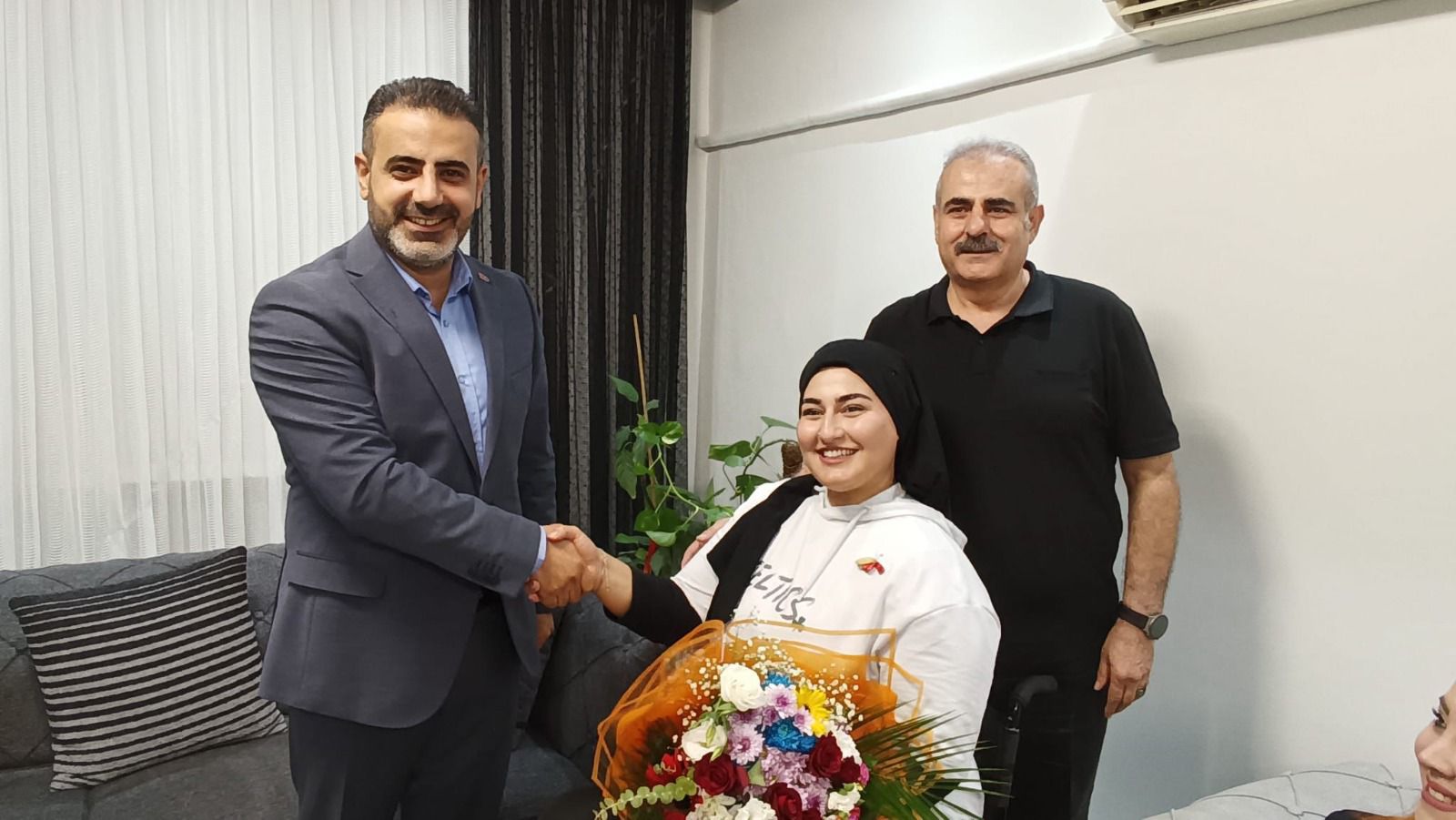 Şampiyon okçuya altın hediye