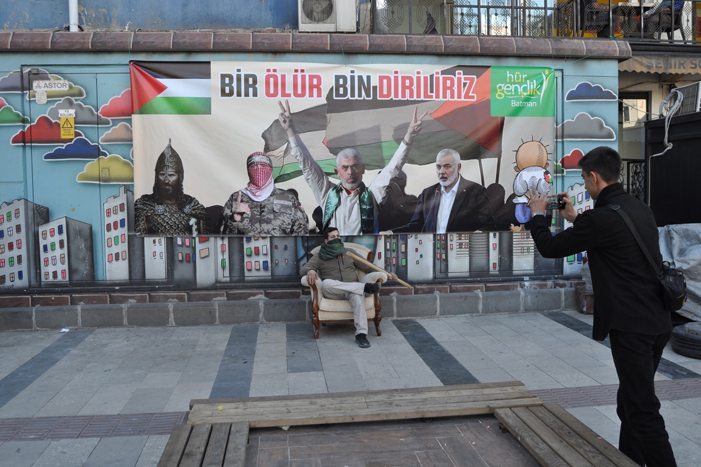 Sinvar’ı anımsatan koltuğa yoğun ilgi