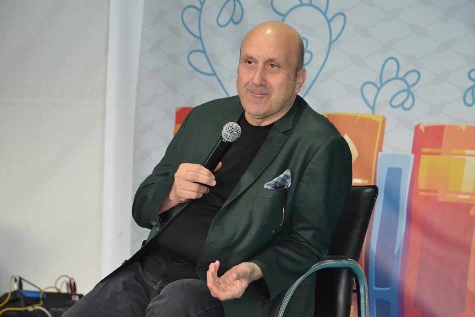 “Yapay zeka gelecekte okulların yerini alacak”