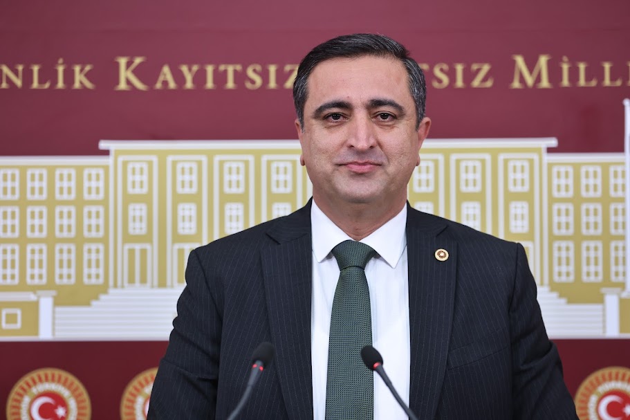 “Aileyi hedefe koyup kötülüyorlar”