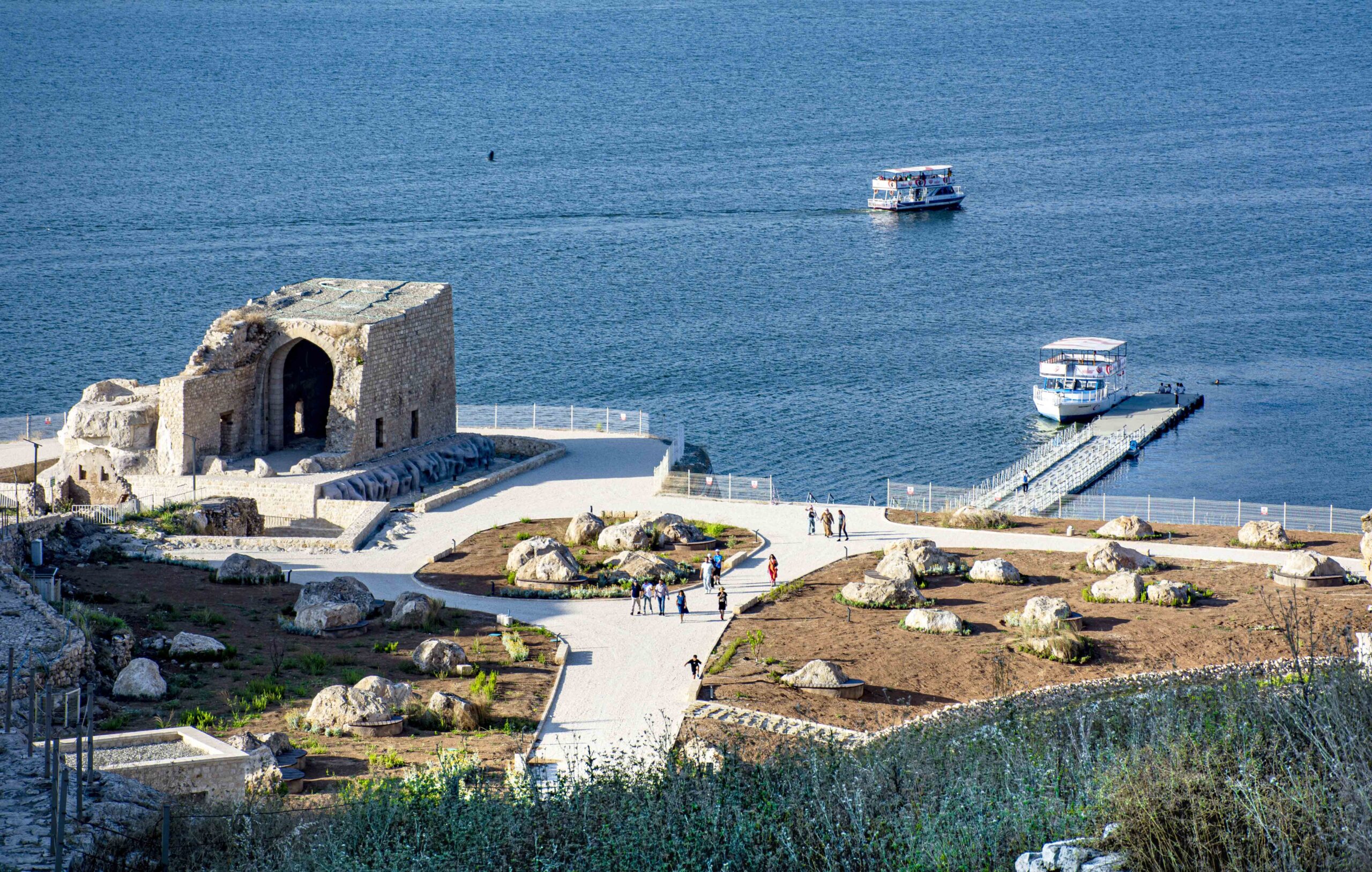 “Arkeopark ve sahil bölgesi ışıklandırılmalı”