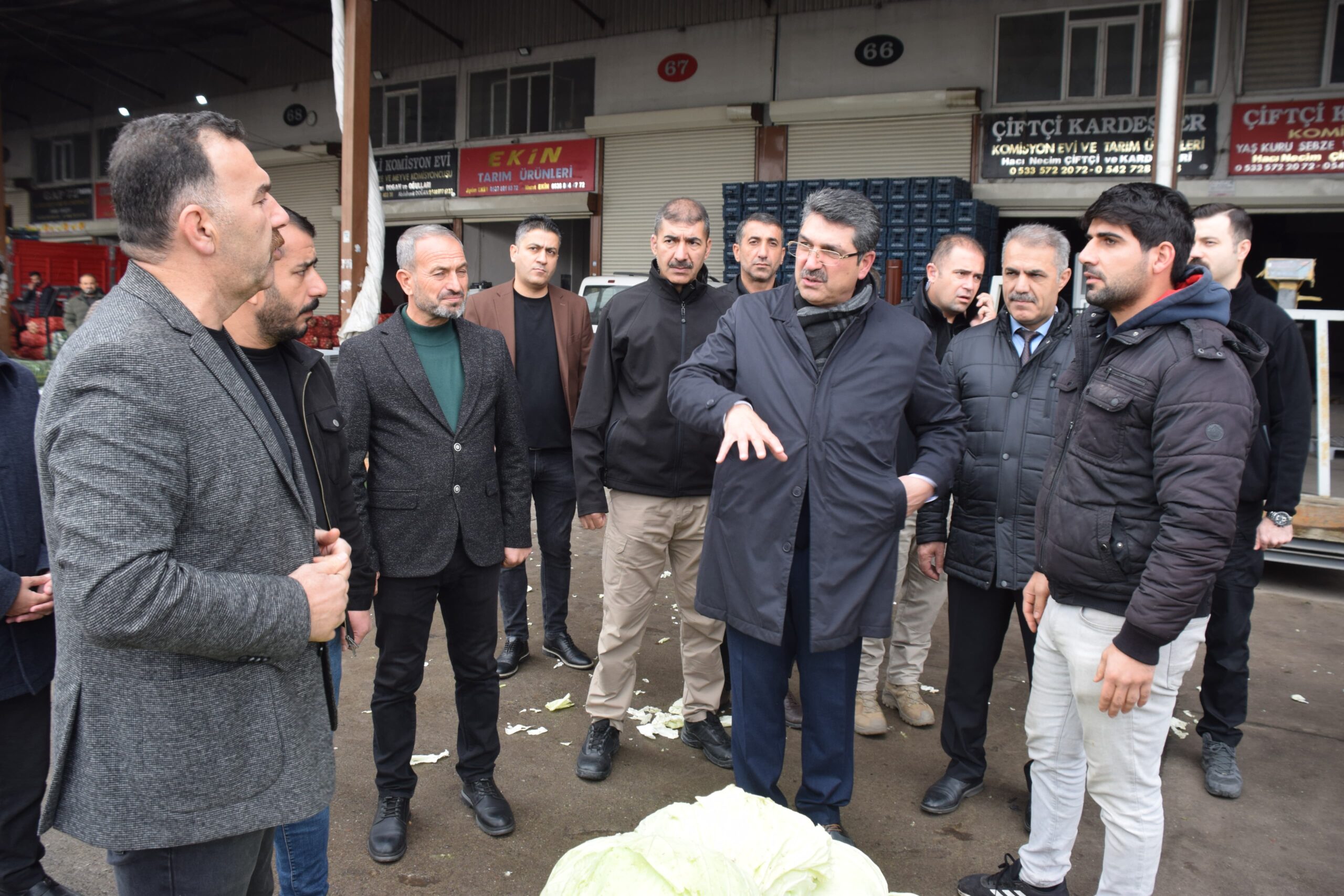 Hal esnafının taleplerini dinledi