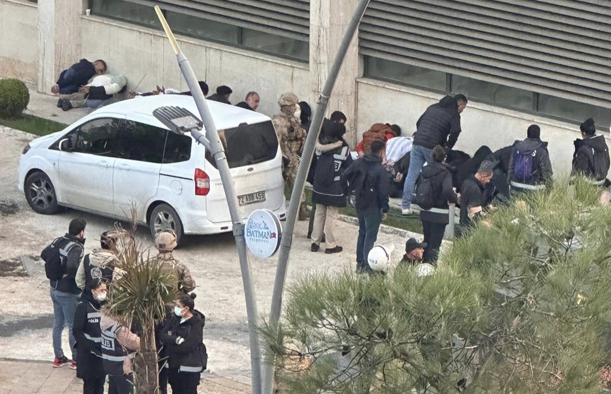 Gözaltına alınan 4 kişi tutuklandı