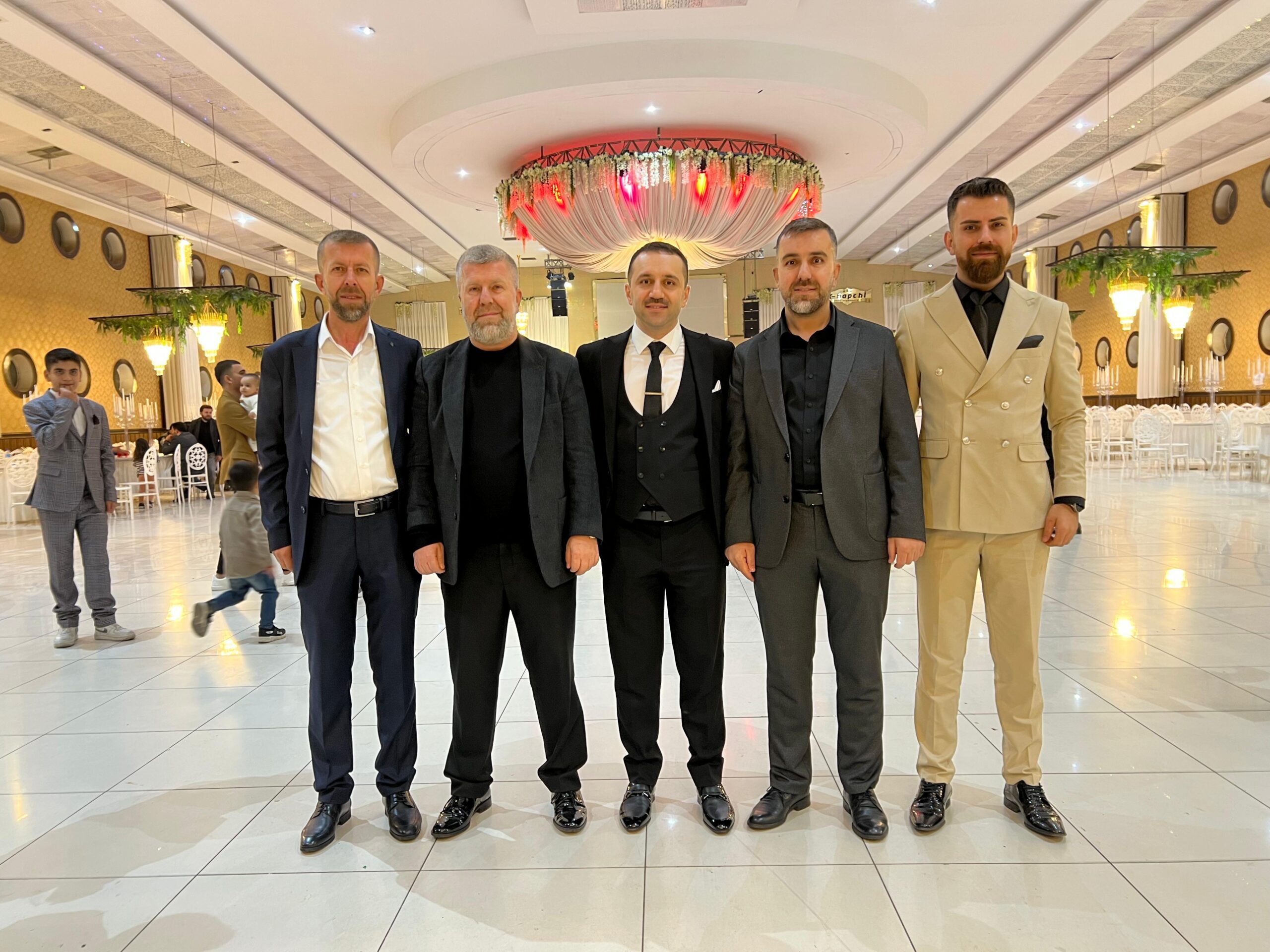 Seyhan ve Acar ailelerinin mutlu günü