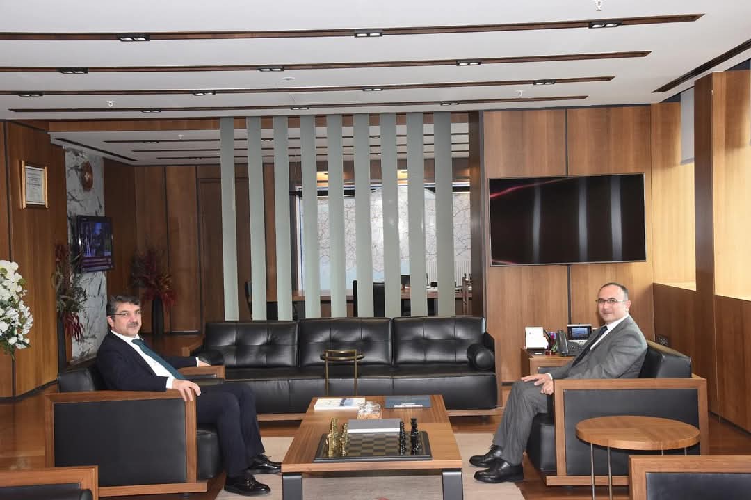 Yapımı devam eden projeleri görüştüler