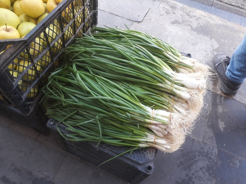 5 liralık soğan 25 liraya yükseldi!