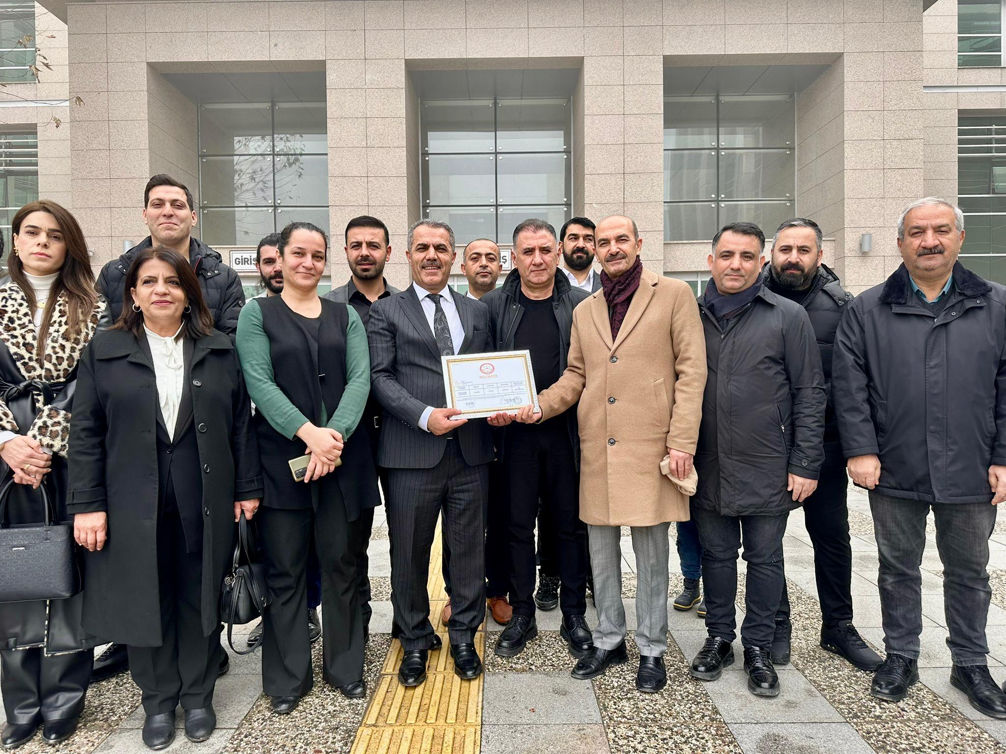 AK Partili Şansi, mazbatasını aldı