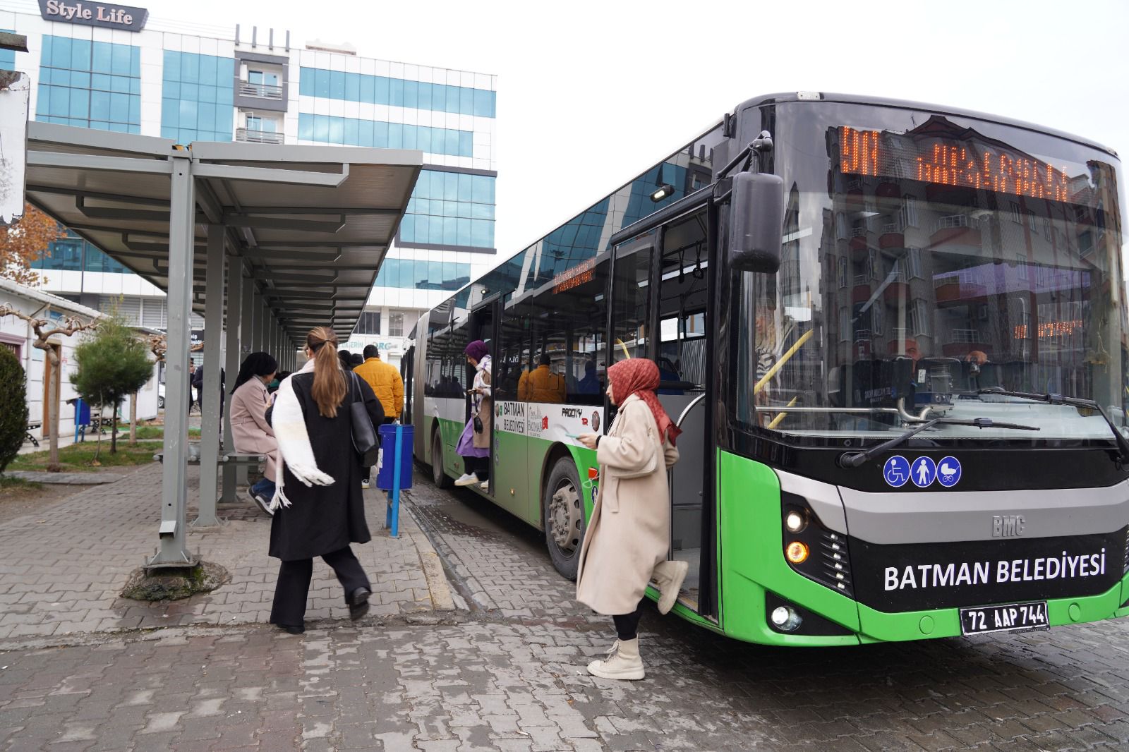 Bir ayda 1,9 milyon yolcu taşındı