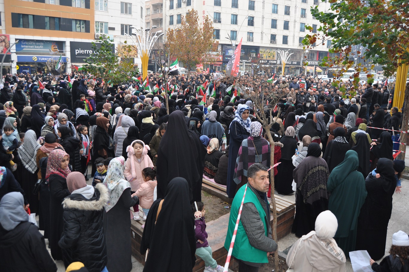 “Gazze’ye Nefes Ol” sloganıyla bir araya geldiler