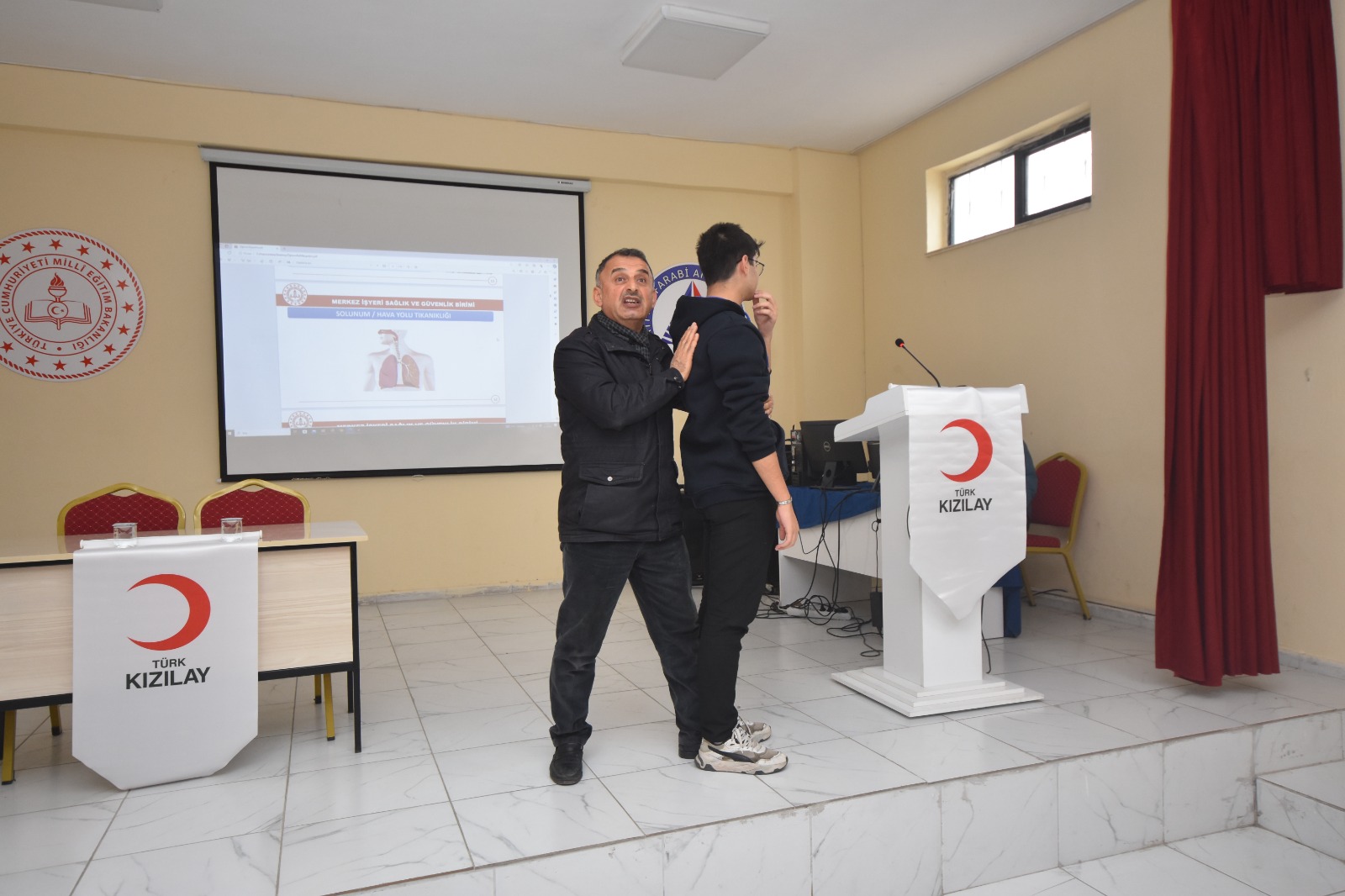 İlk Yardım Eğitimleri Devam Ediyor