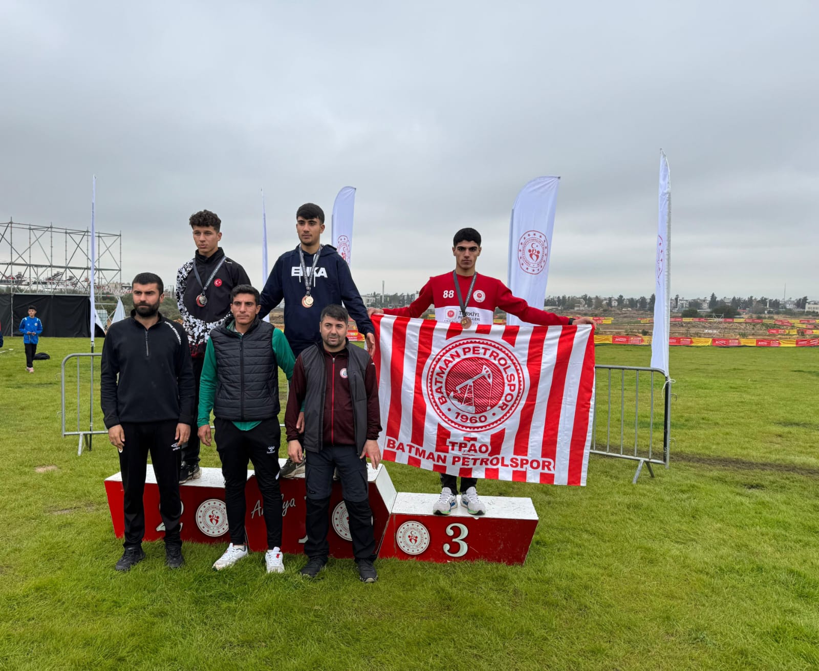 Petrolspor Atletizm takımı Türkiye 2.si oldu