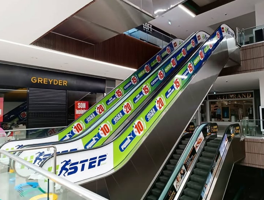 Yürüyen merdiven can aldı