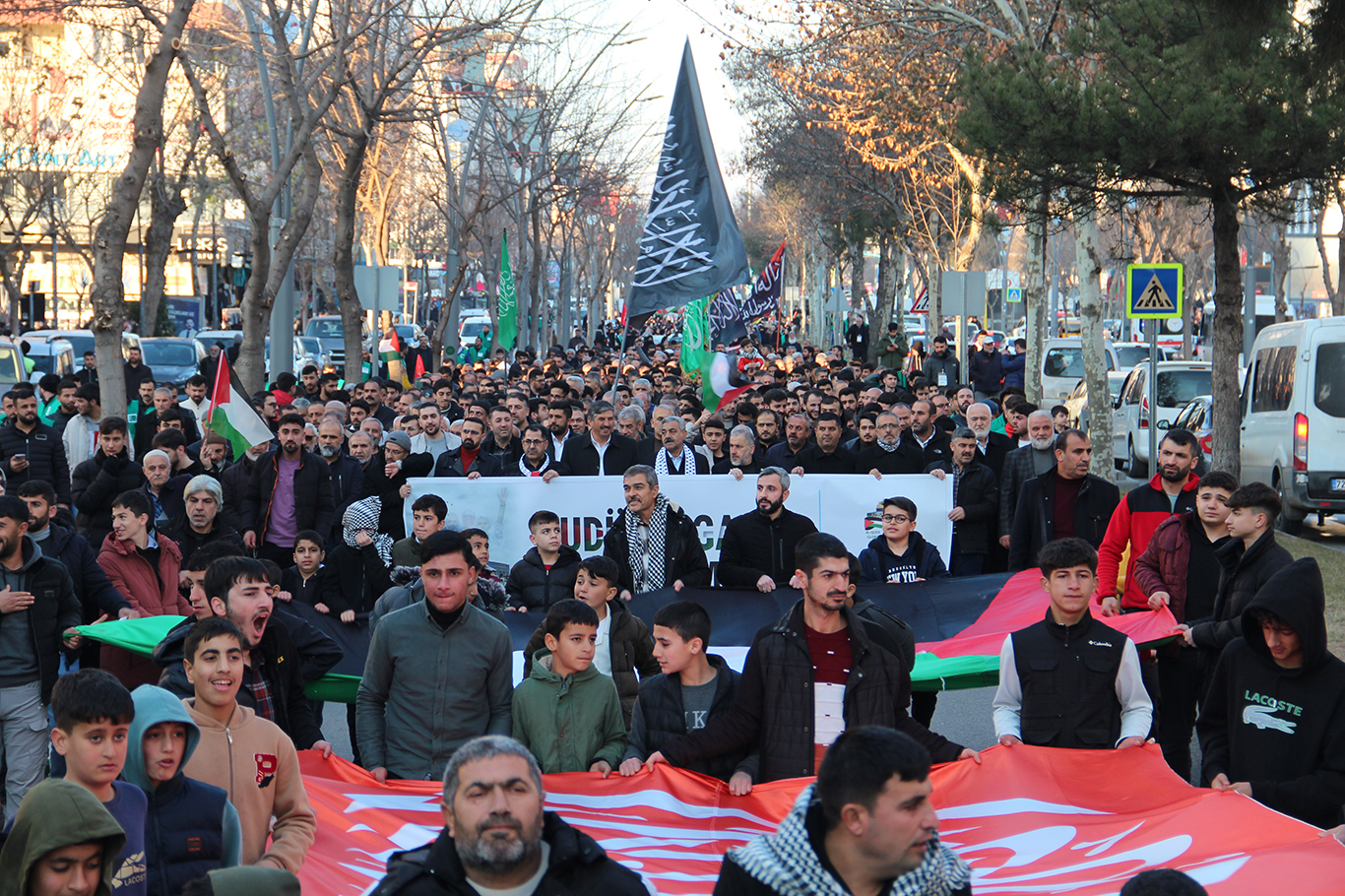 Binler Kudüs için buluştu