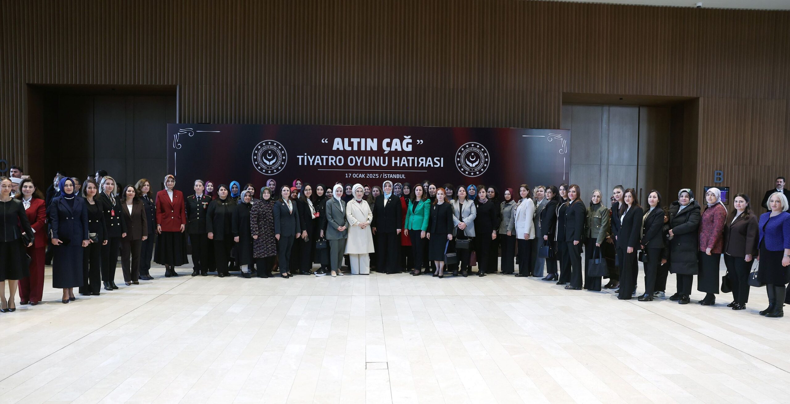 Çocuklar sanatla buluşuyor