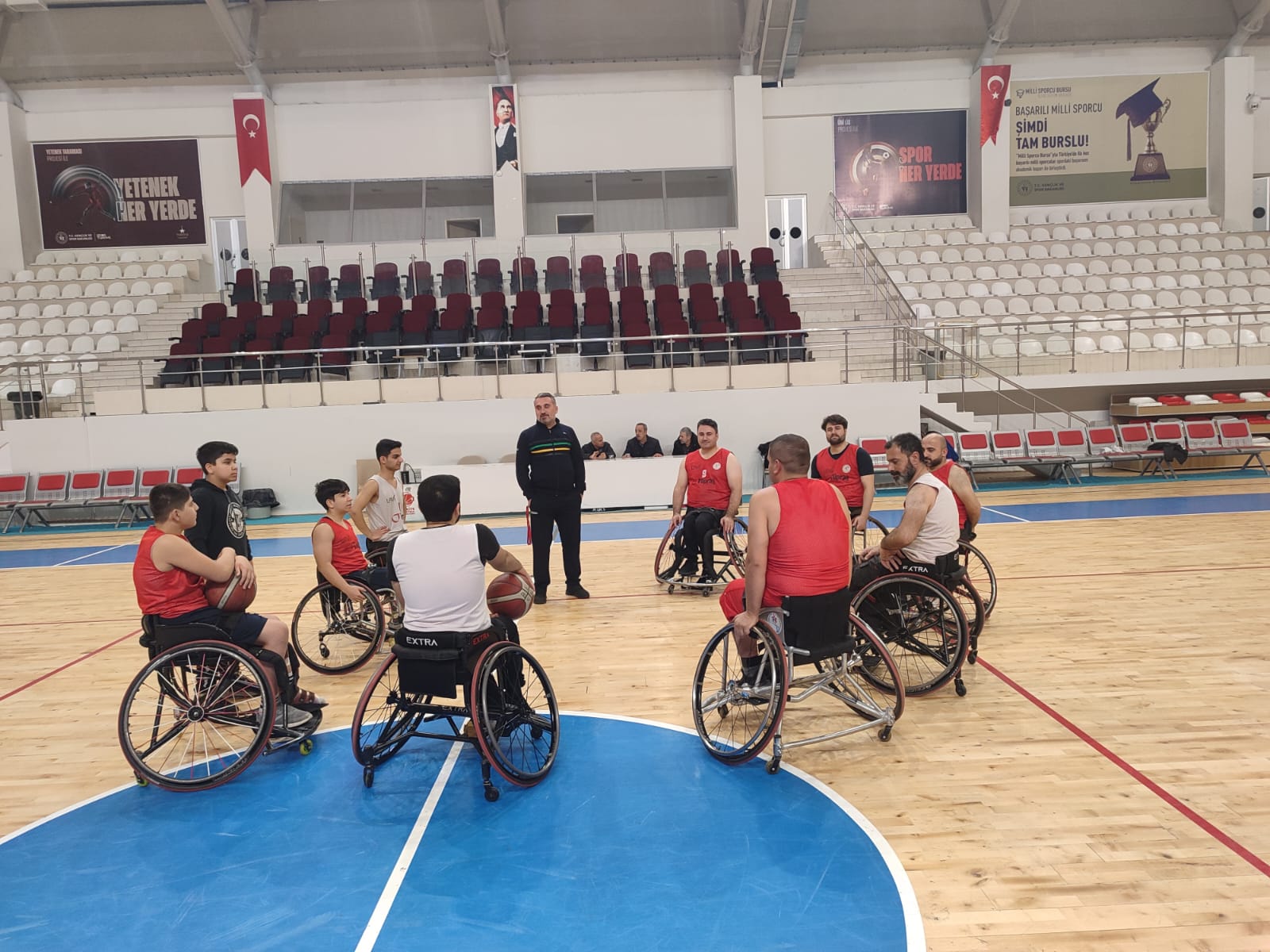 Liderlik için sahaya çıkıyorlar