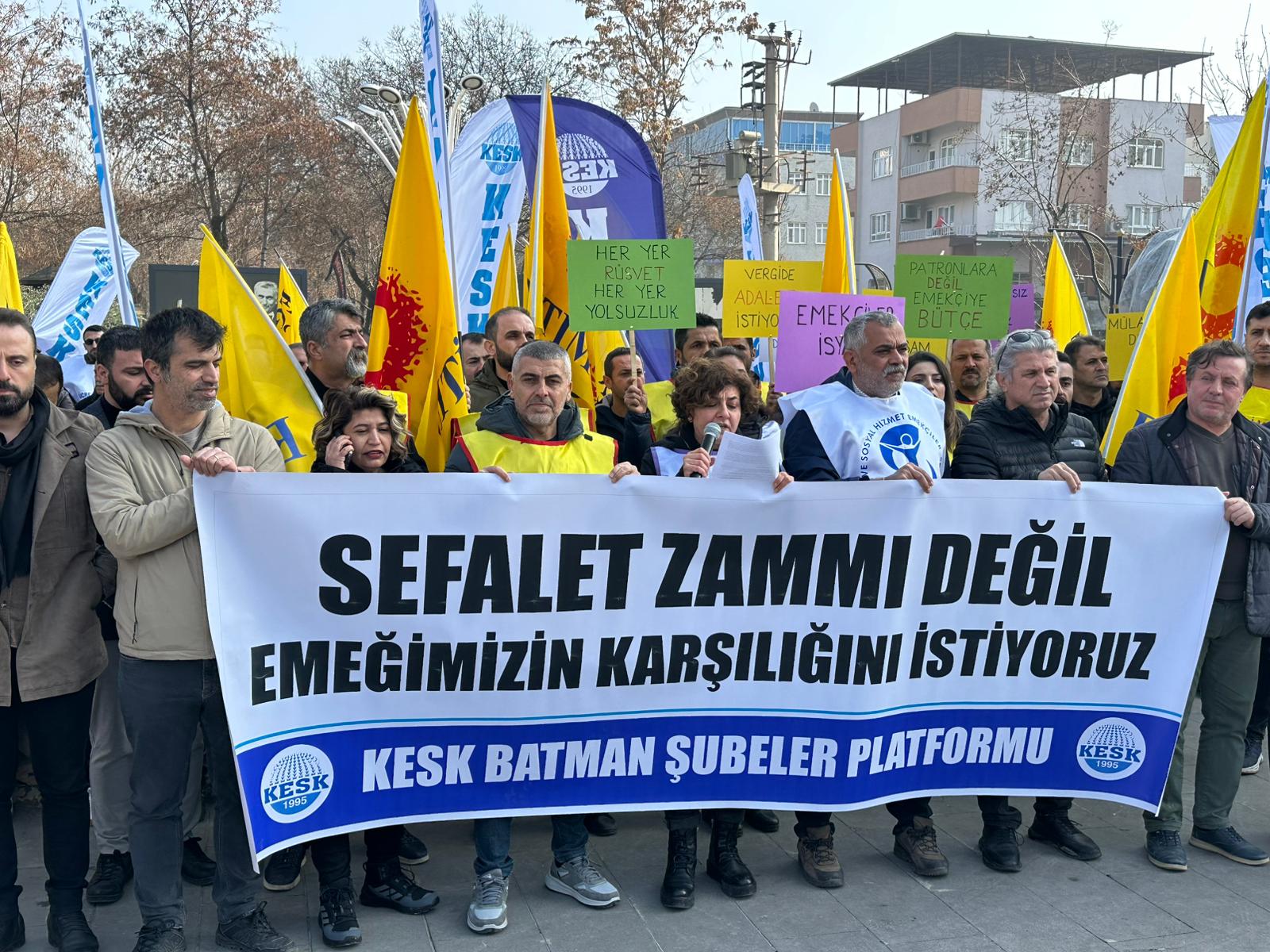 Memur zammını protesto ettiler