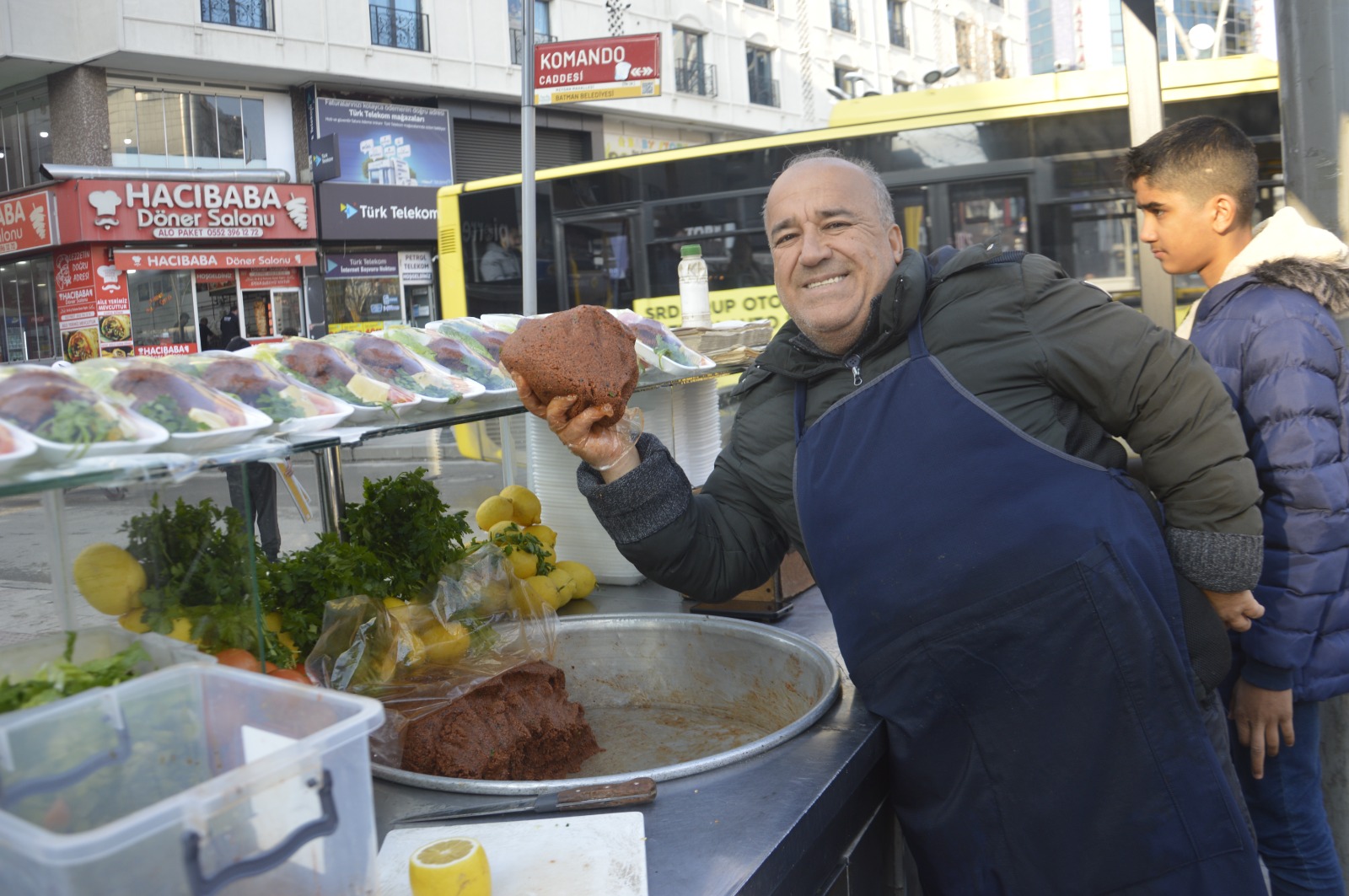 Soğuk havalar çiğköfte satışını artırdı