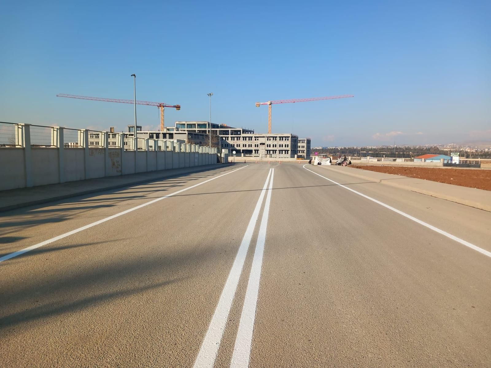 Stad yolu asfaltlandı