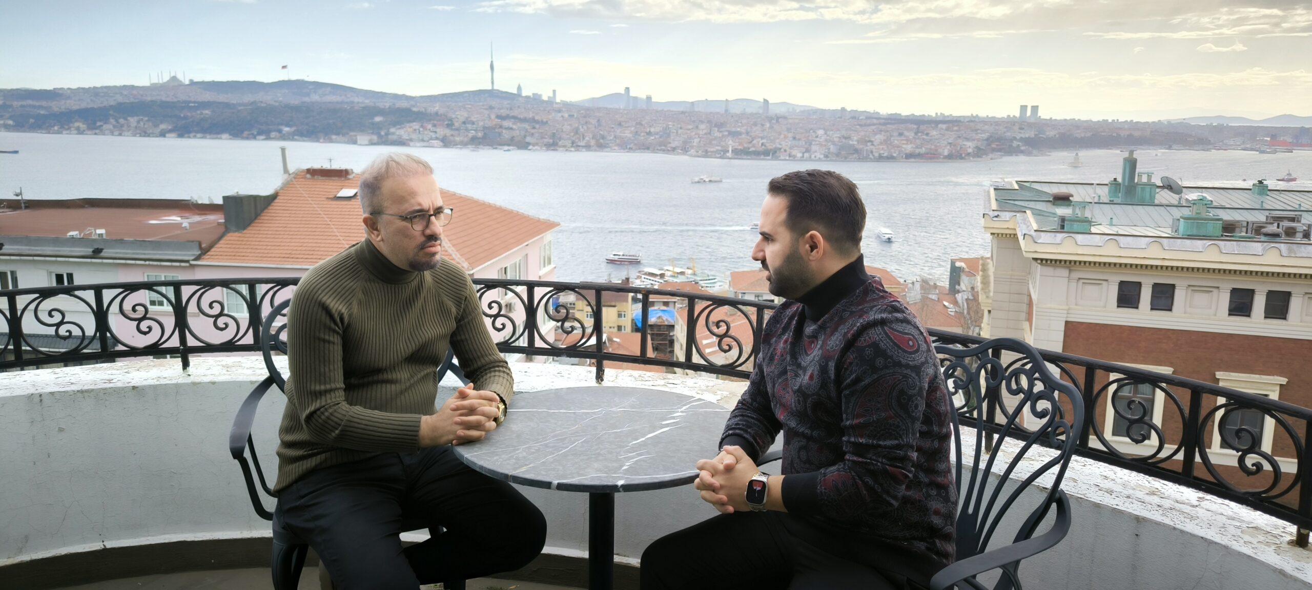 BAŞARIYA GİDEN YOLCULUĞUN HİKÂYESİ