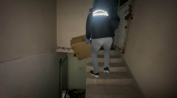 5 Kilo 400 Gram Esrar Ele Geçirildi