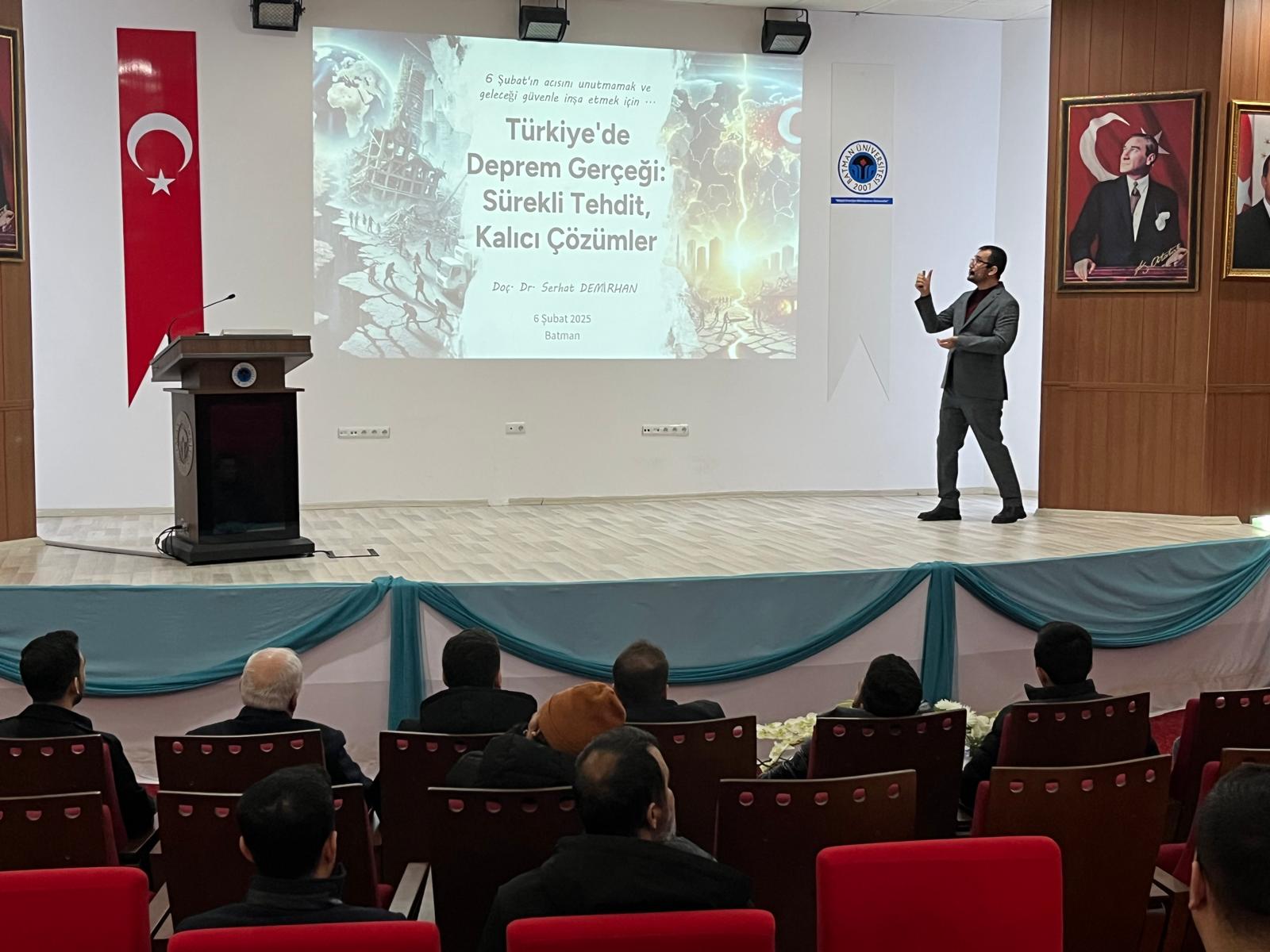 BÜ’de deprem gerçeği semineri