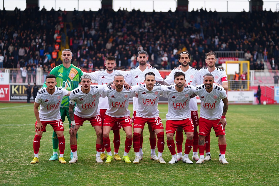 PETROL LİDERİN ENSESİNDE: 4-1