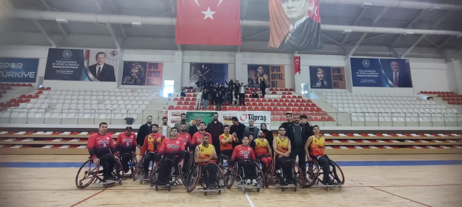 Genç MÜSİAD’dan basketbolculara destek