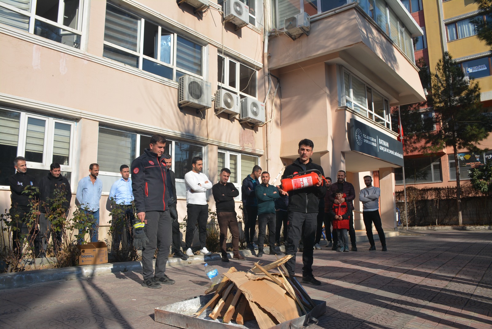 Gençlik tesislerinde yangın tatbikatı