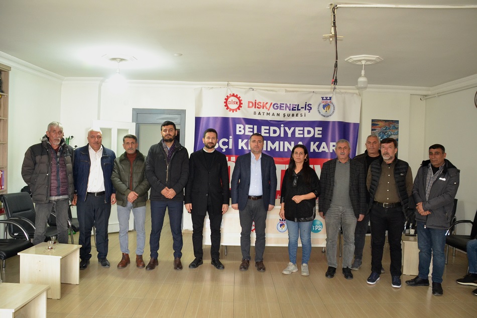 “İşten çıkarma korkumuz sürüyor”