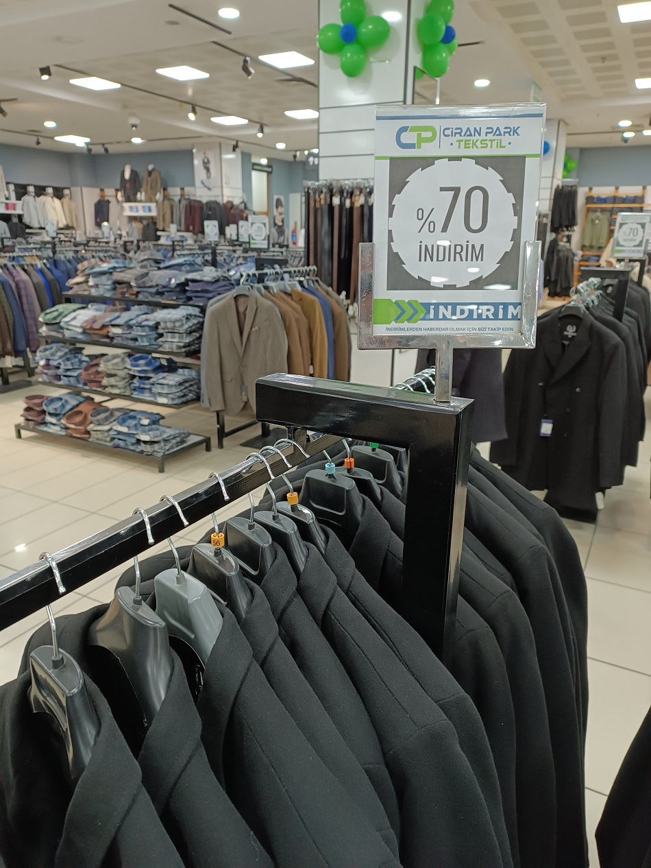 Kaban ve montlarda yüzde 70 indirim!