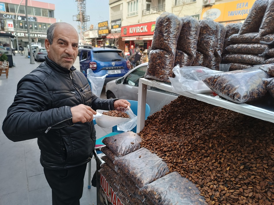 “Kül yapımı çekirdekleri evde hazırlıyoruz”